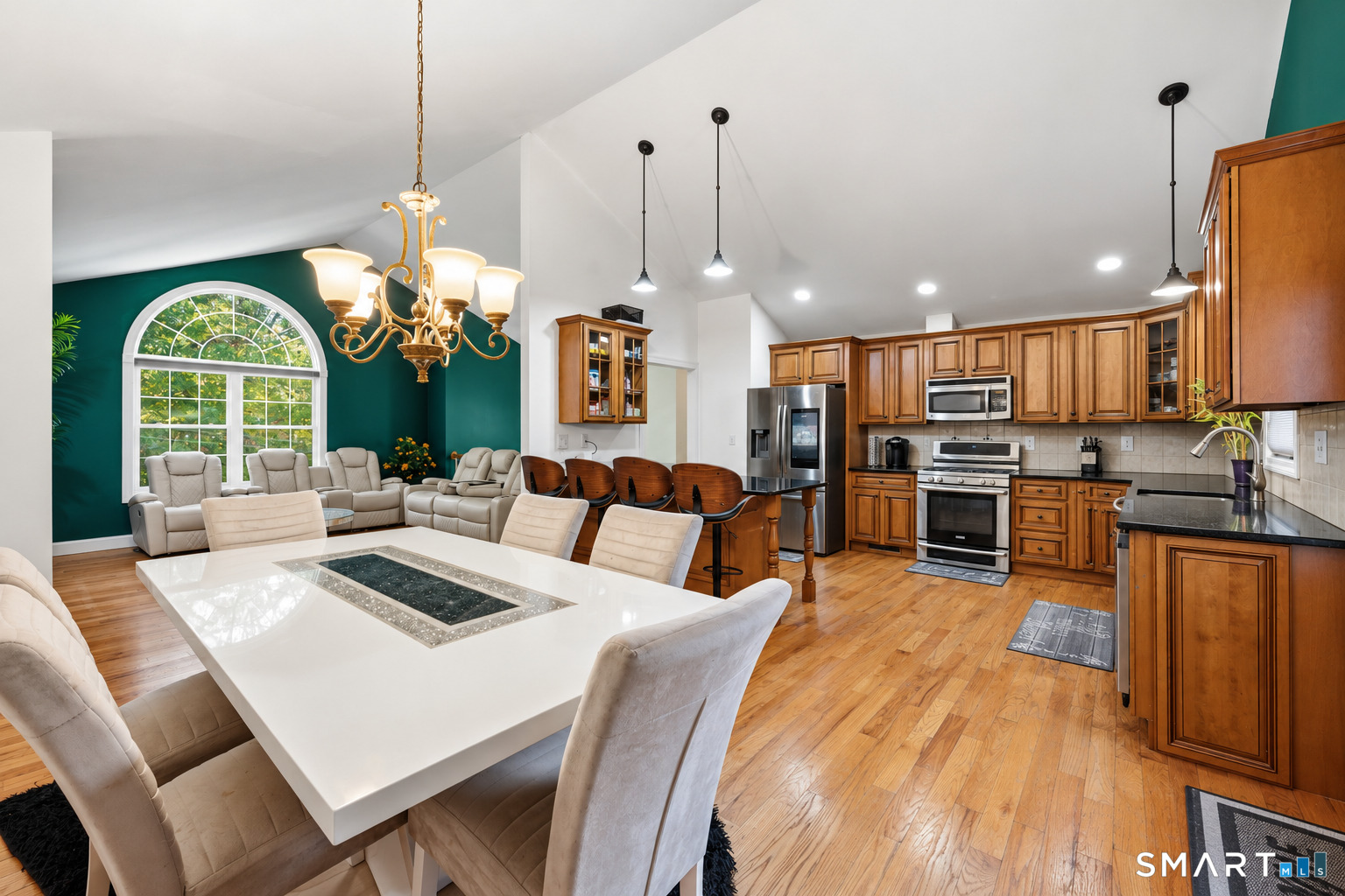 126 Conrad Drive New Haven CT 06515