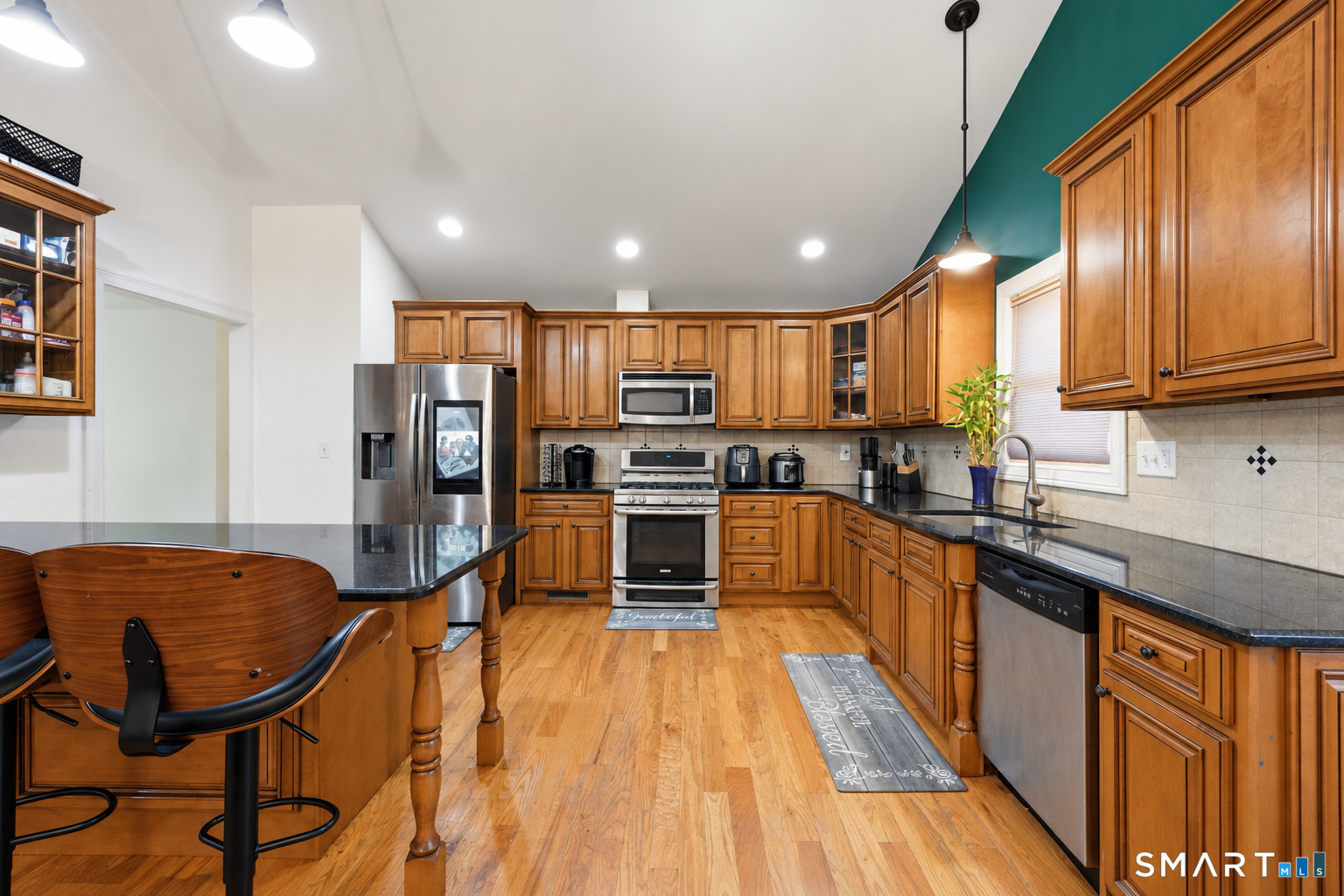 126 Conrad Drive New Haven CT 06515