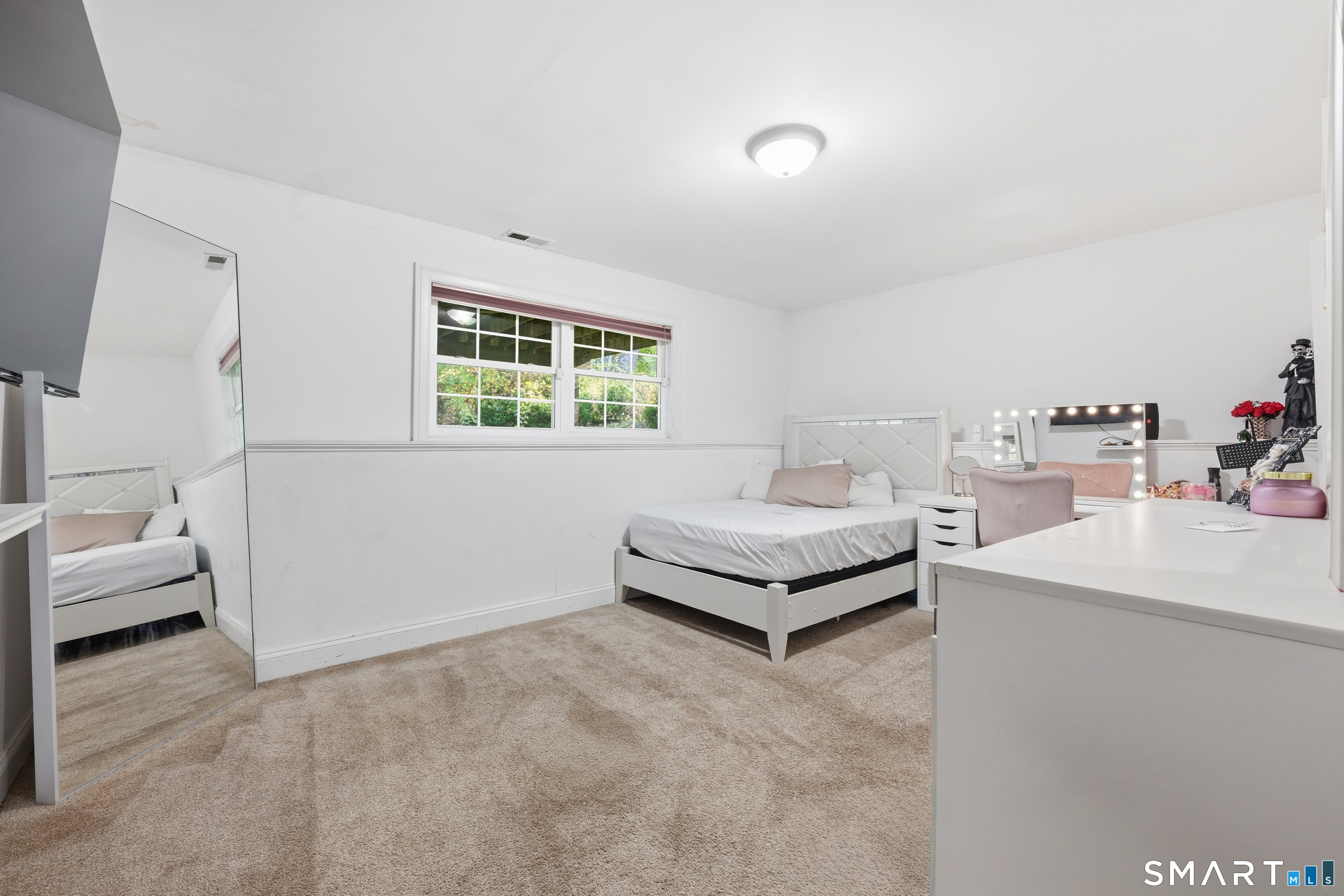 126 Conrad Drive New Haven CT 06515