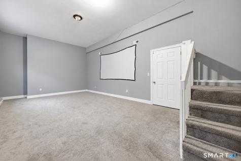 126 Conrad Drive New Haven CT 06515