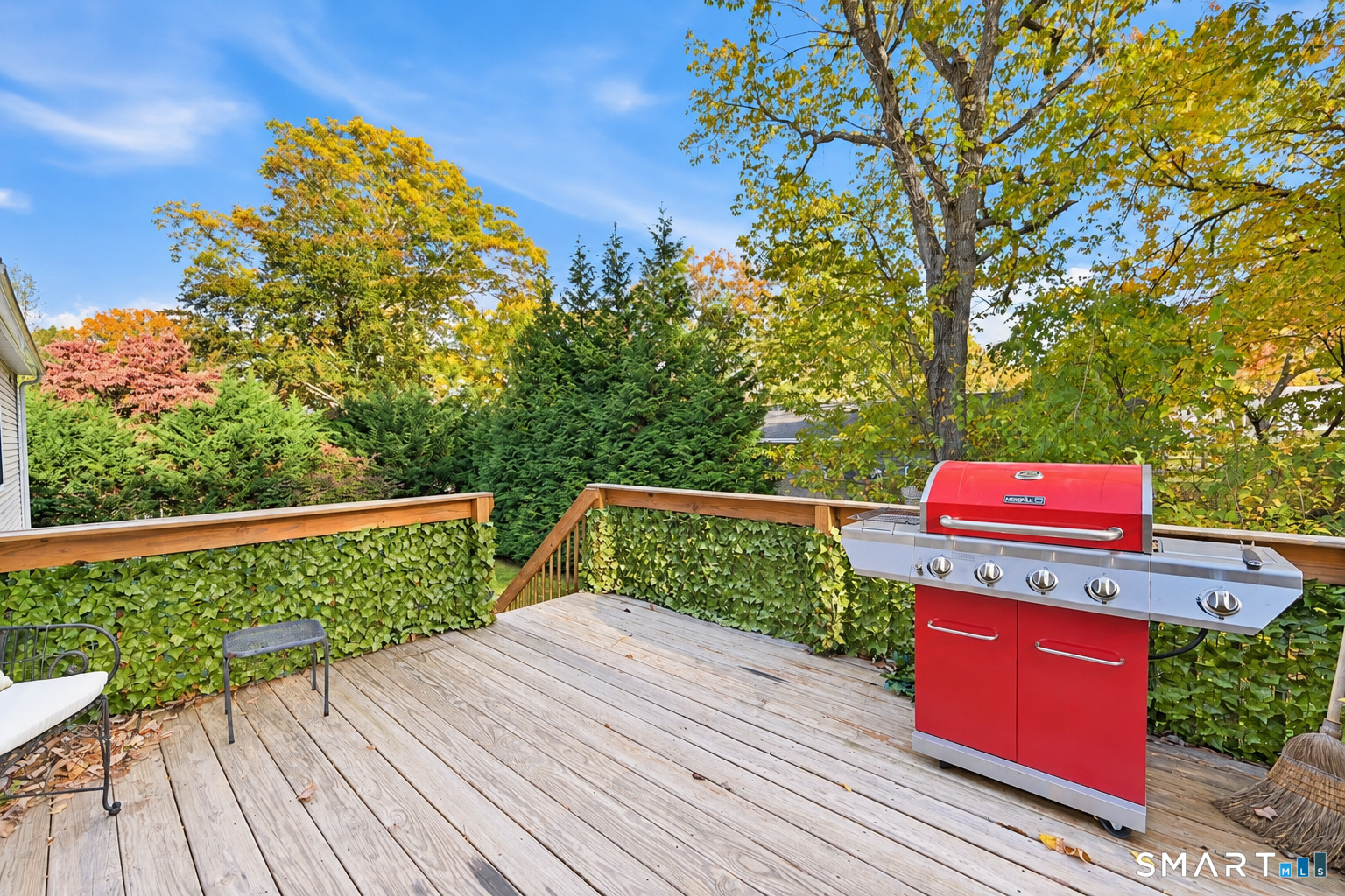126 Conrad Drive New Haven CT 06515