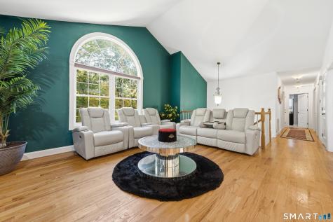 126 Conrad Drive New Haven CT 06515