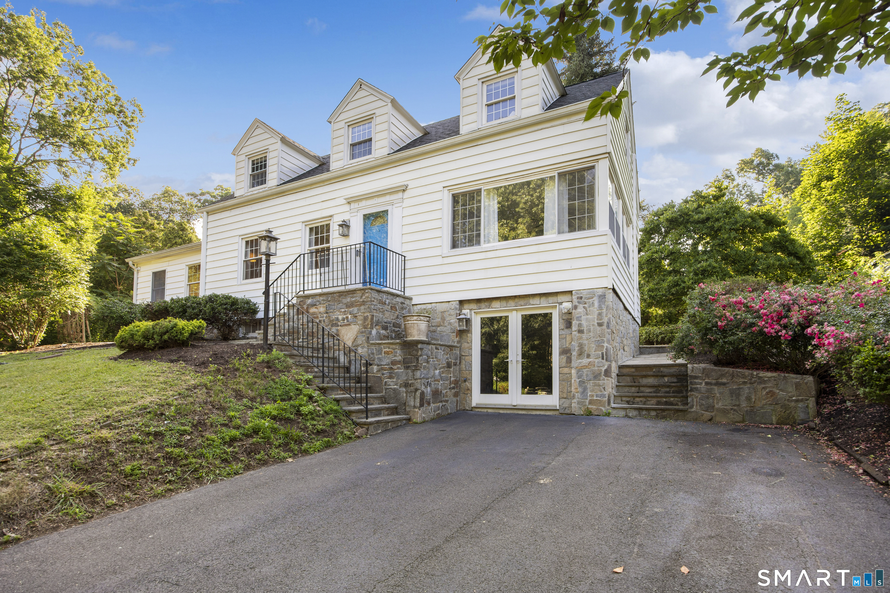 179 Bayard Avenue North Haven CT 06473