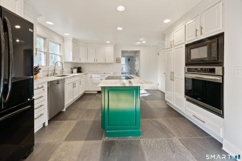 179 Bayard Avenue North Haven CT 06473