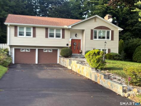 4 Dempsey Court Ansonia CT 06401