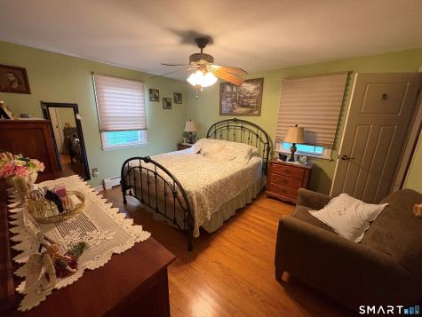 4 Dempsey Court Ansonia CT 06401
