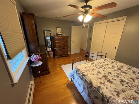 4 Dempsey Court Ansonia CT 06401