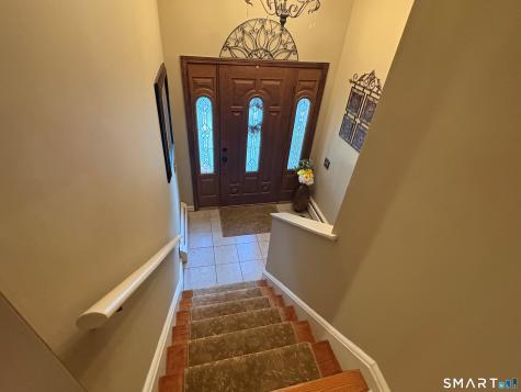 4 Dempsey Court Ansonia CT 06401