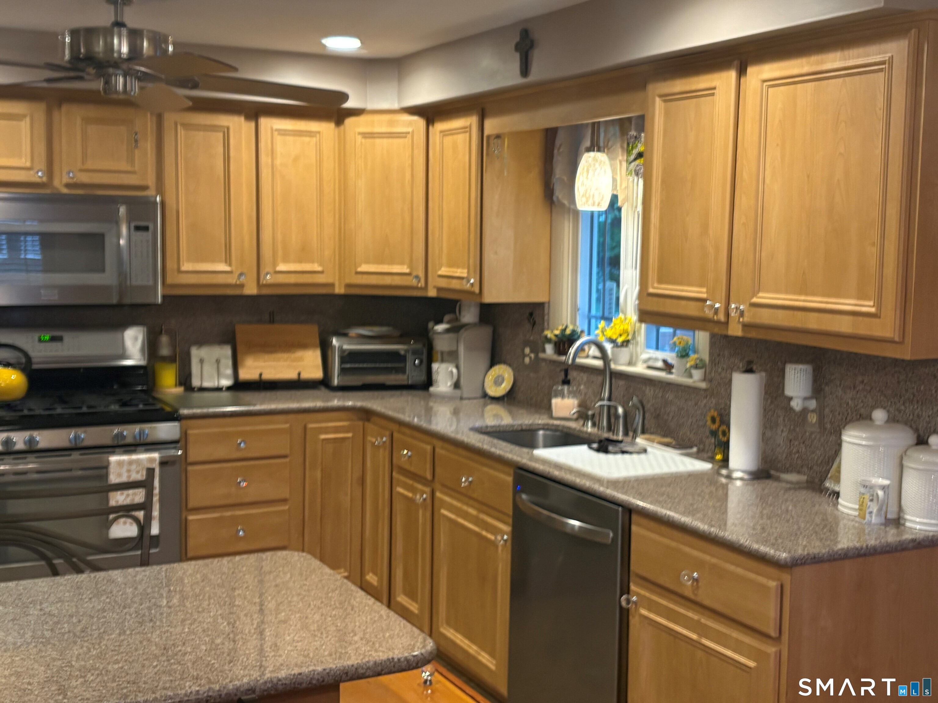 4 Dempsey Court Ansonia CT 06401