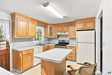 21 Knollwood Road Southington CT 06489