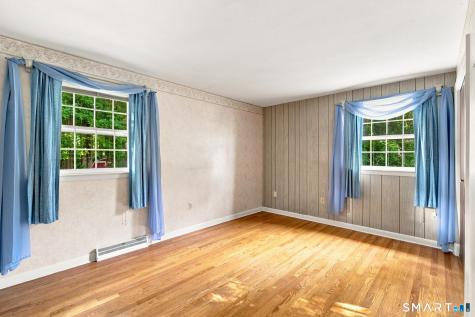 21 Knollwood Road Southington CT 06489