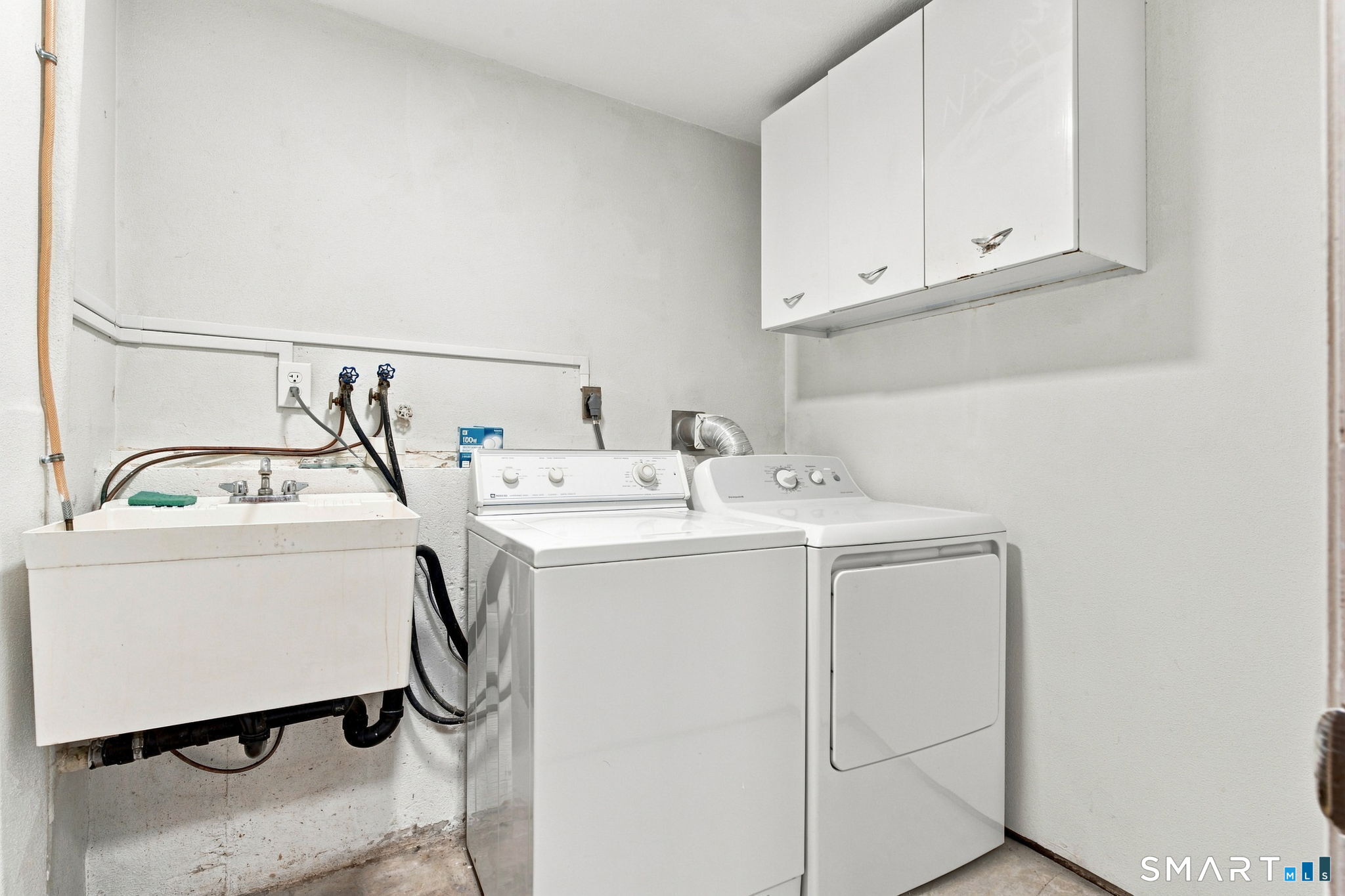 21 Knollwood Road Southington CT 06489