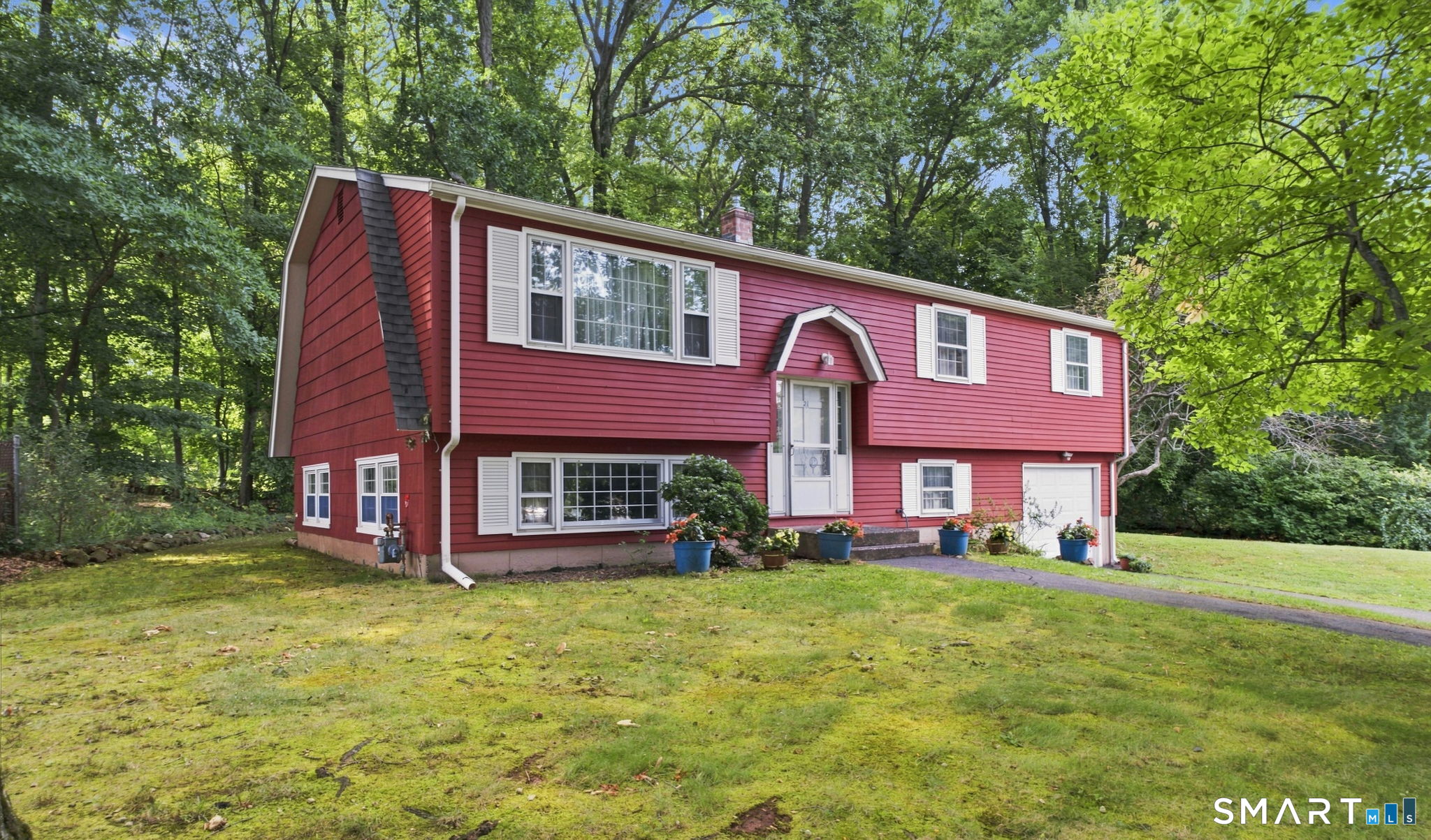 21 Knollwood Road Southington CT 06489