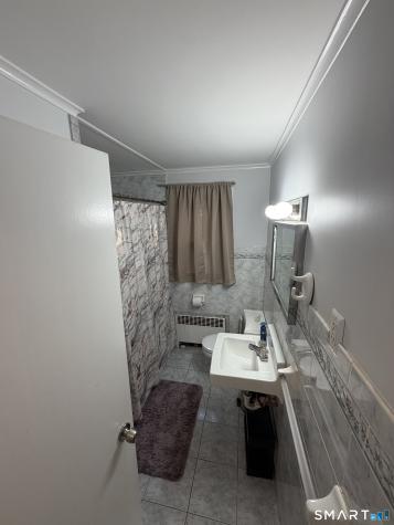 33 Howard Avenue Middletown CT 06457