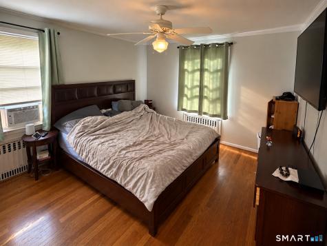 33 Howard Avenue Middletown CT 06457