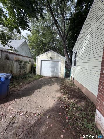 33 Howard Avenue Middletown CT 06457