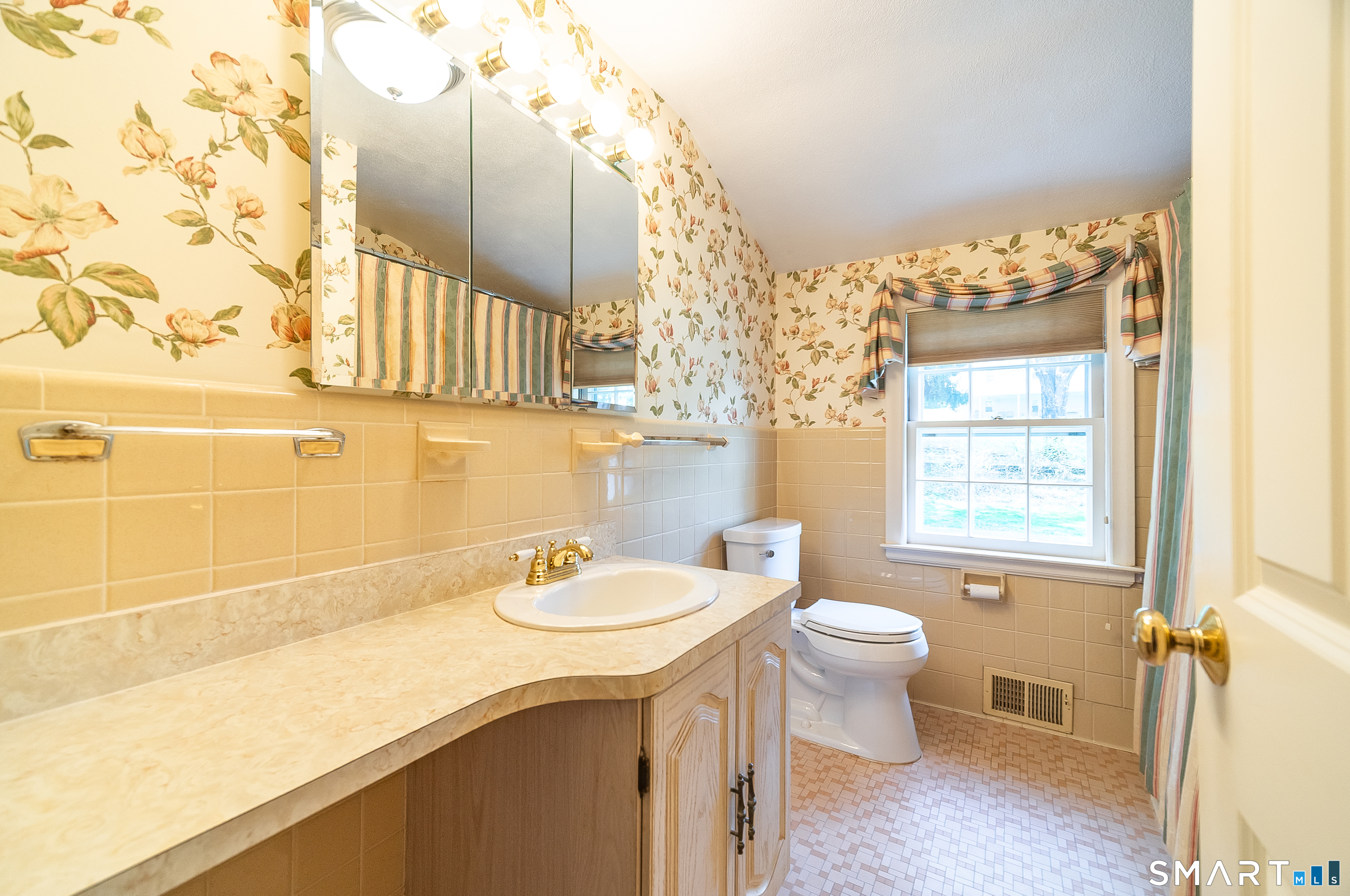 105 Midwell Road Wethersfield CT 06109