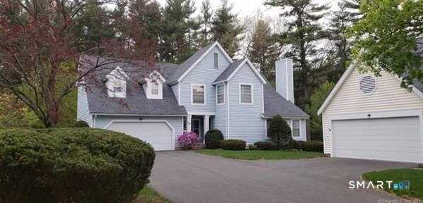 30 Southbridge Court Simsbury CT 06070