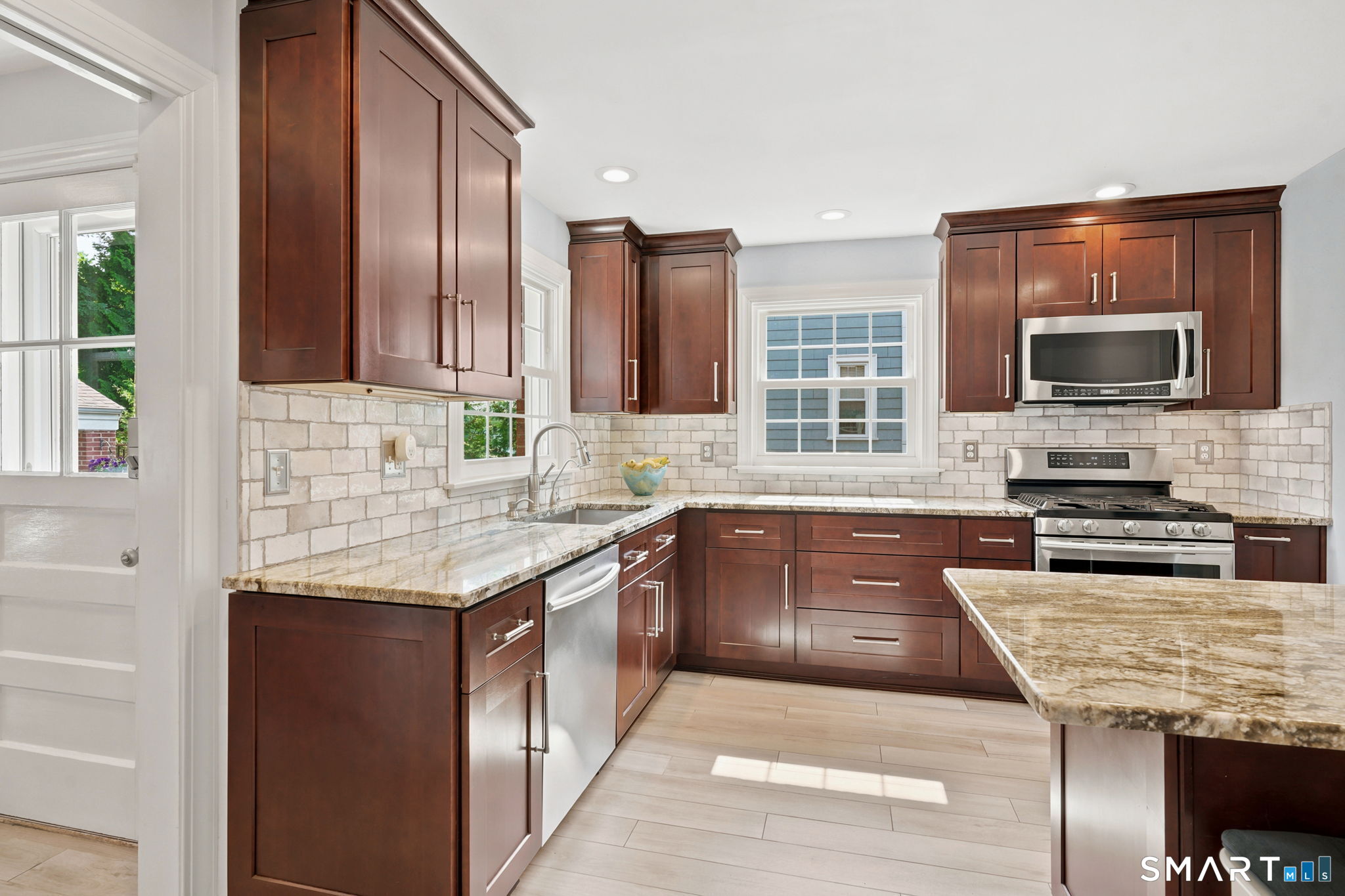 37 Cleveland Road New Haven CT 06515