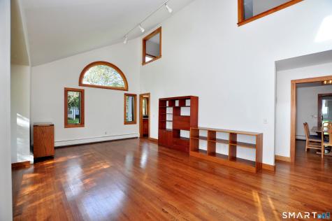 2 Metacomet Drive East Granby CT 06026