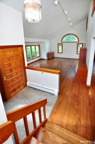 2 Metacomet Drive East Granby CT 06026