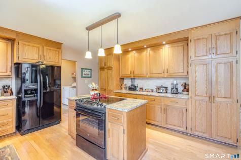 11 Hunters Run Mansfield CT 06268