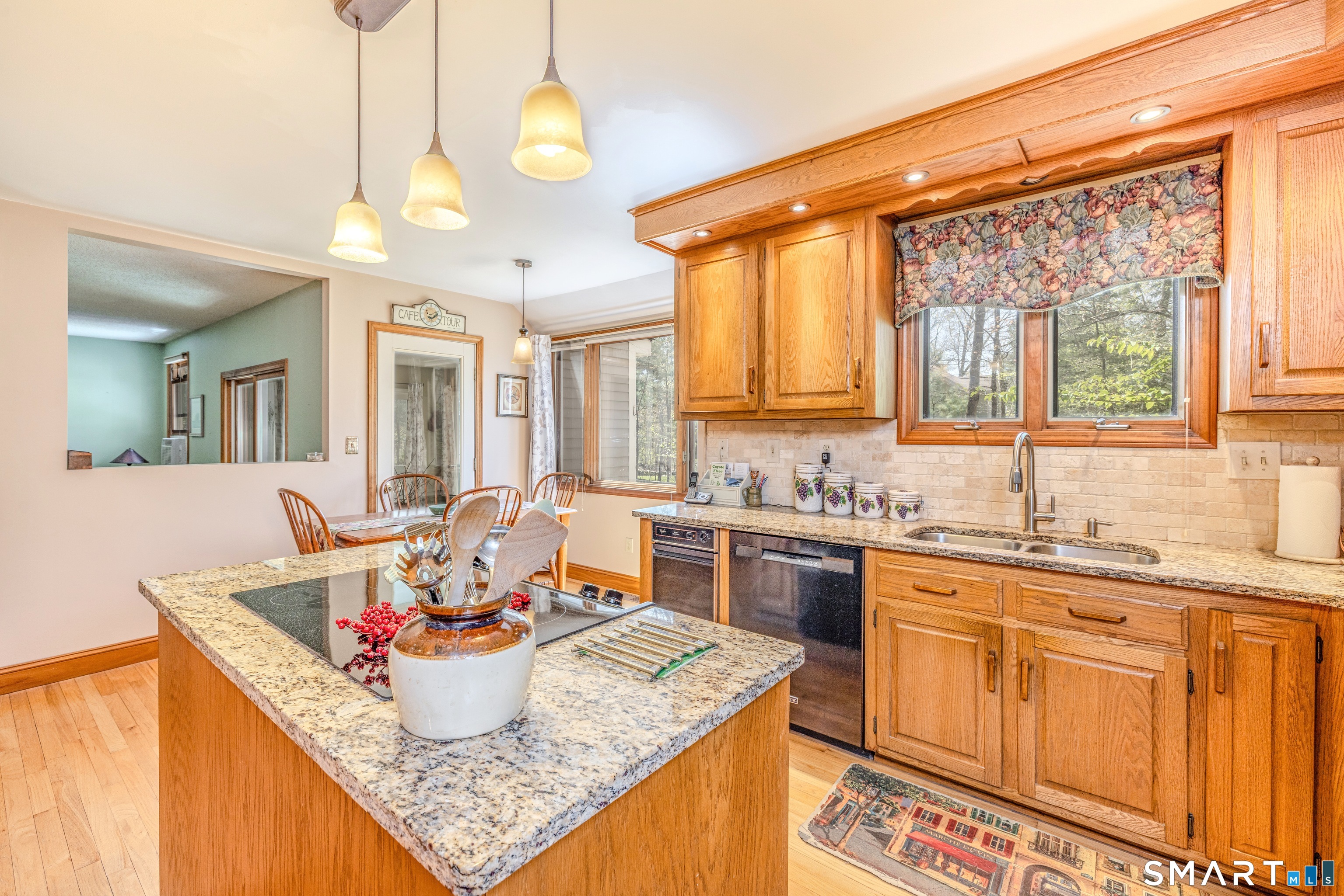 11 Hunters Run Mansfield CT 06268