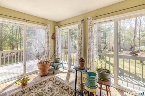 11 Hunters Run Mansfield CT 06268