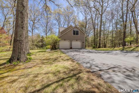 11 Hunters Run Mansfield CT 06268