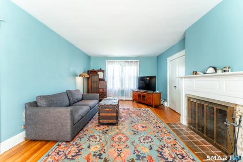558 Ocean Avenue New London CT 06320