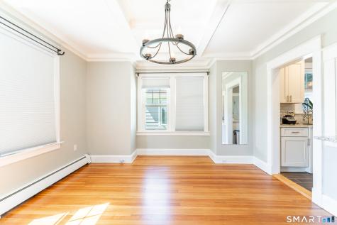 558 Ocean Avenue New London CT 06320