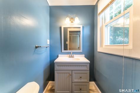 558 Ocean Avenue New London CT 06320