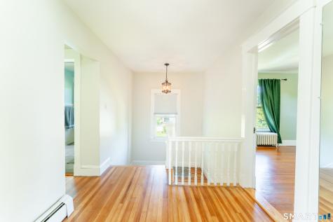 558 Ocean Avenue New London CT 06320