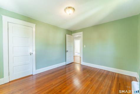 558 Ocean Avenue New London CT 06320