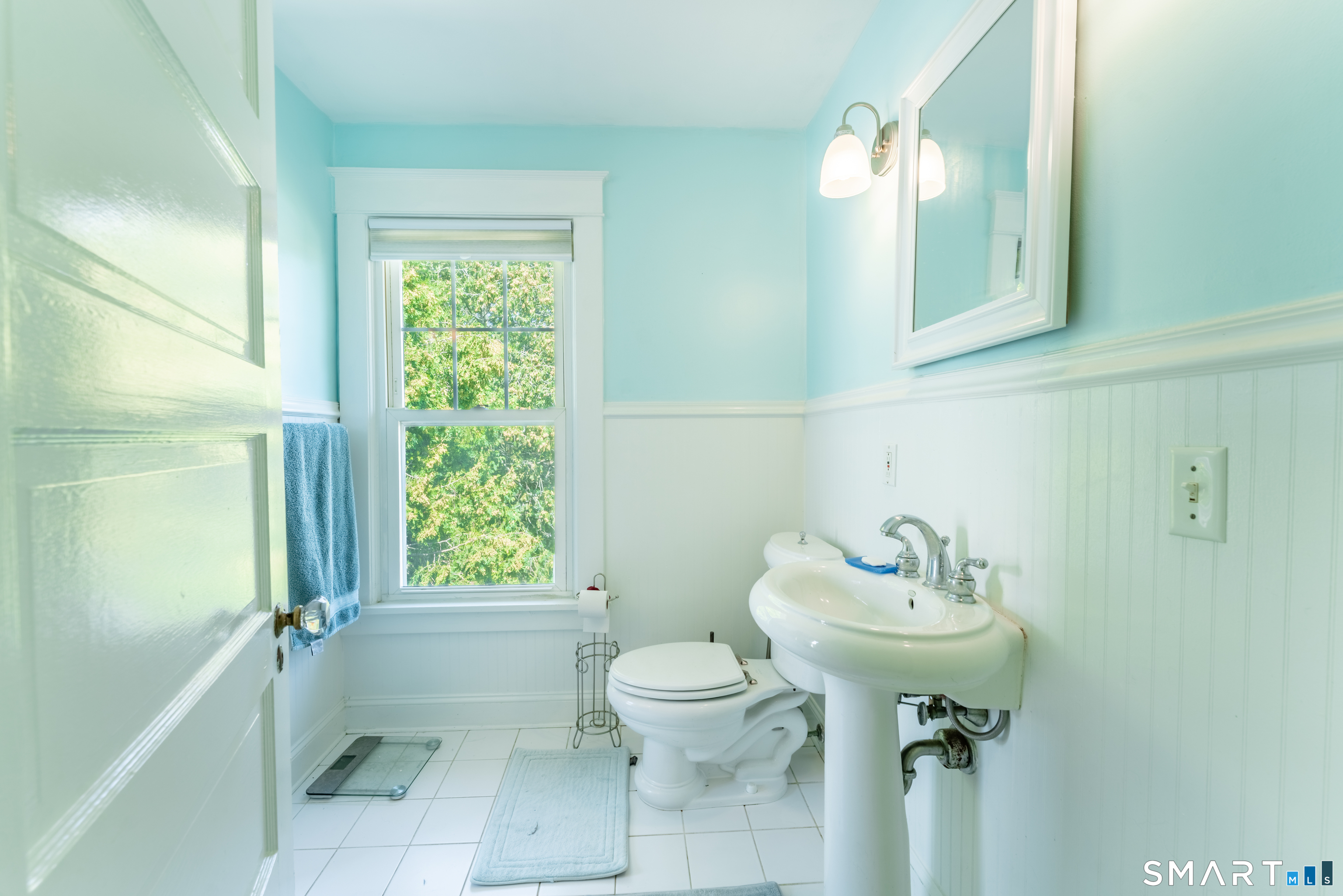 558 Ocean Avenue New London CT 06320