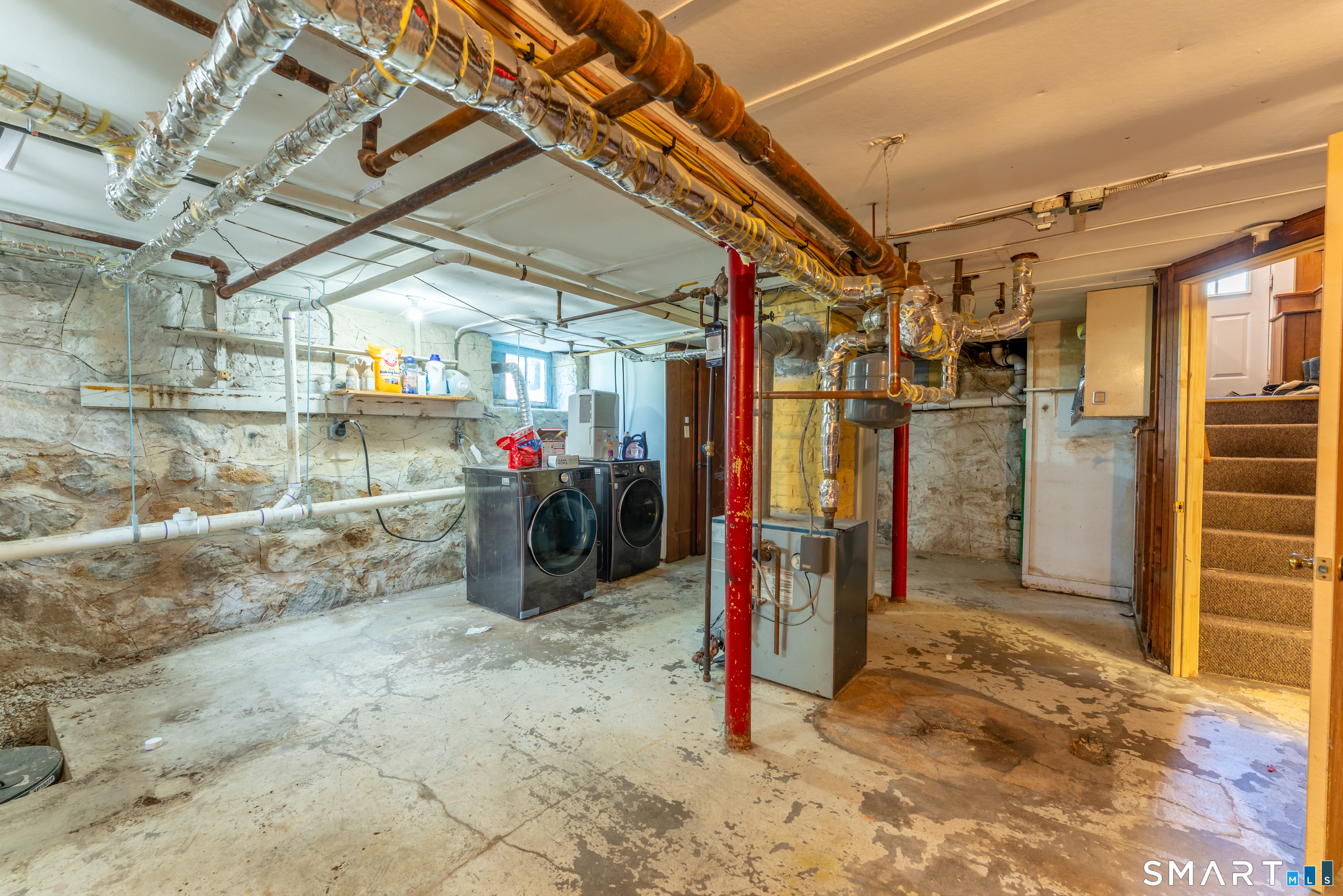 558 Ocean Avenue New London CT 06320