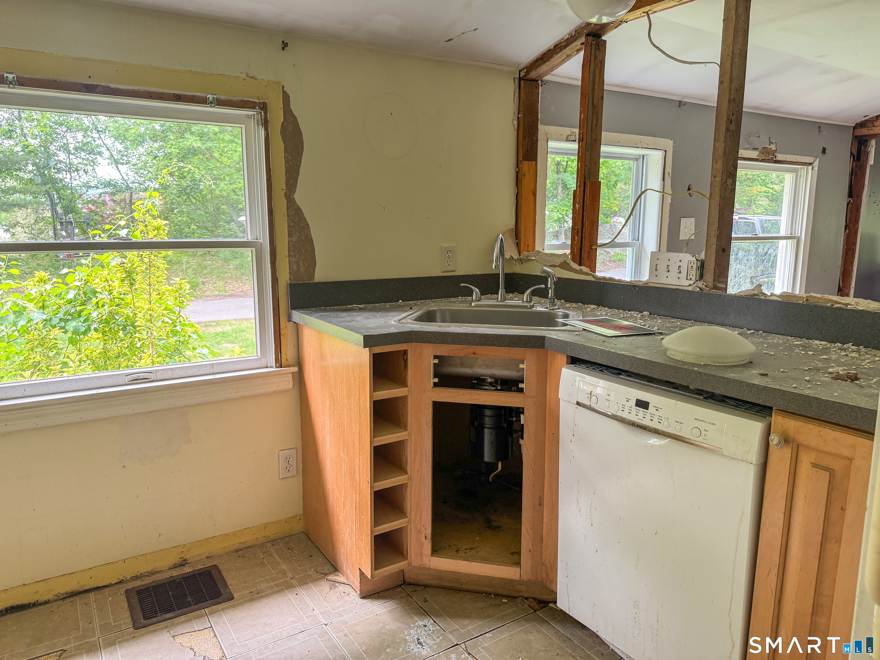 11 Brook Trail East Hampton CT 06424