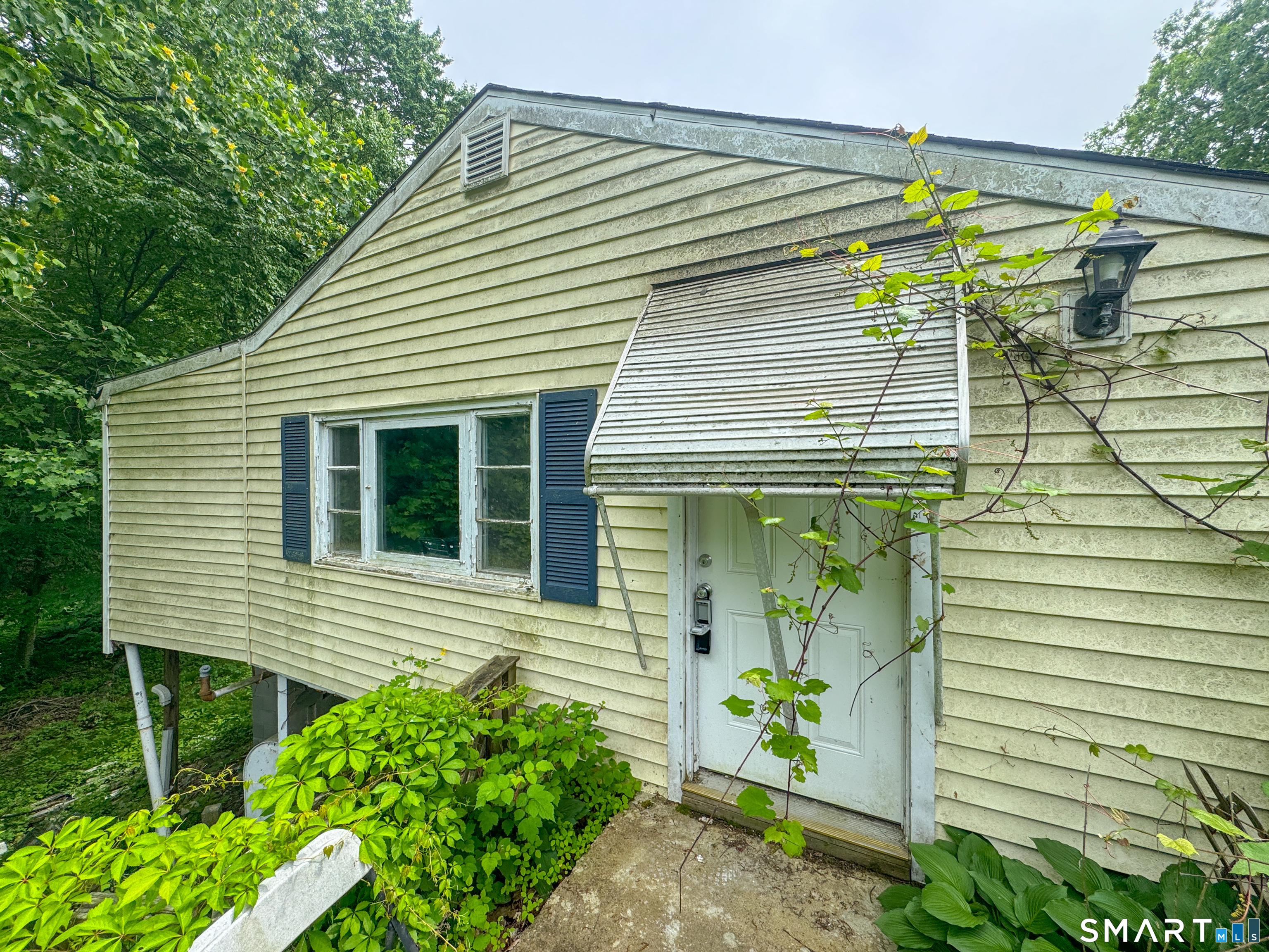 11 Brook Trail East Hampton CT 06424