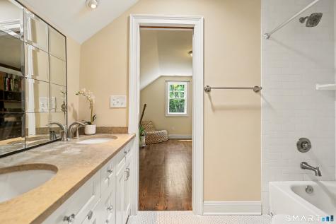 12 Cottage Place Trumbull CT 06611