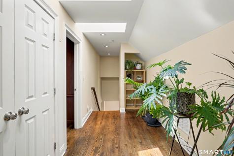 12 Cottage Place Trumbull CT 06611