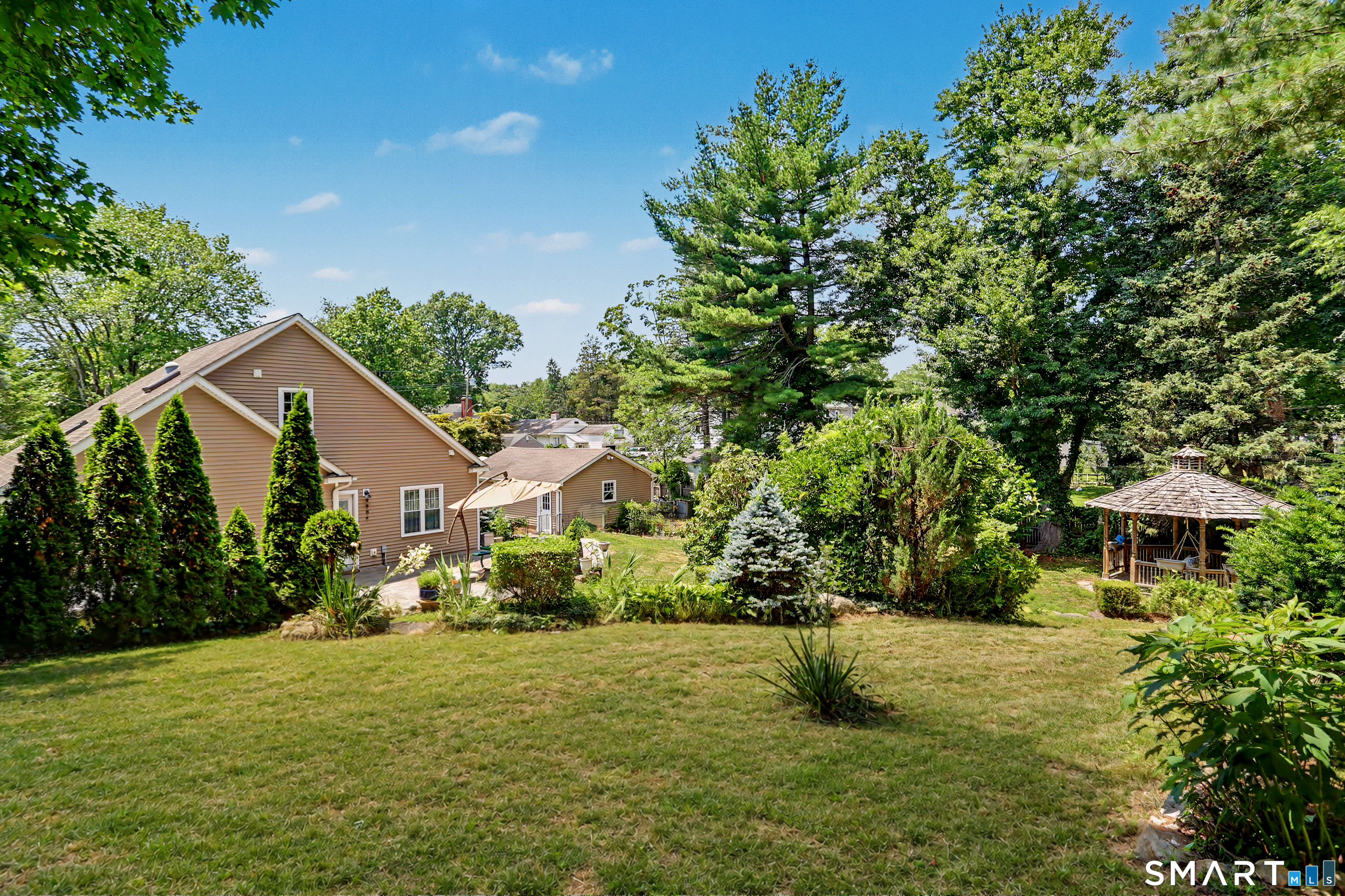 12 Cottage Place Trumbull CT 06611