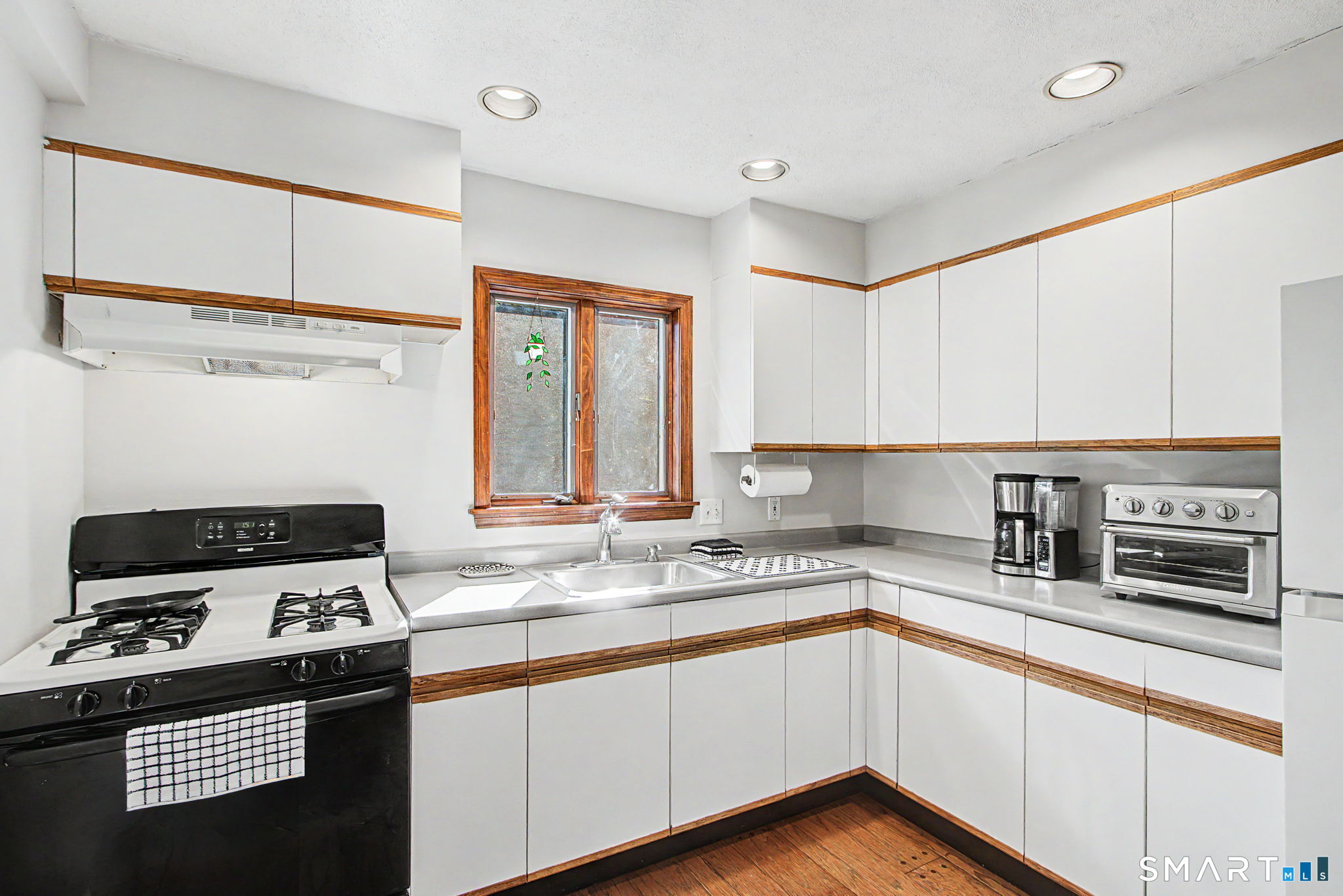 4 Hopewell Drive New Fairfield CT 06812