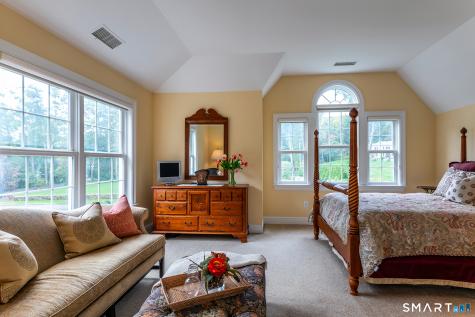 7 Louis Allan Drive Danbury CT 06811