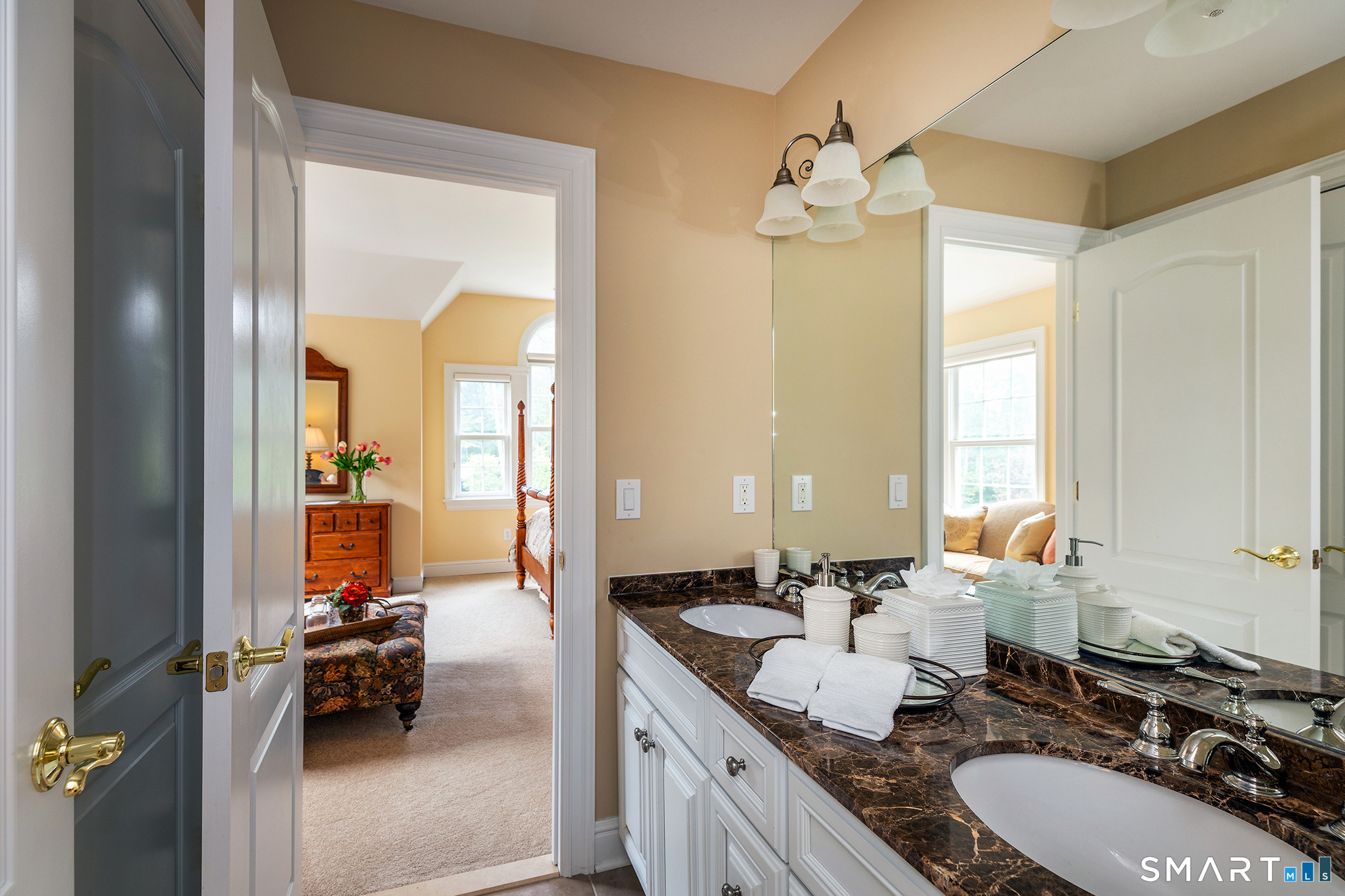 7 Louis Allan Drive Danbury CT 06811