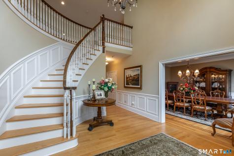 7 Louis Allan Drive Danbury CT 06811