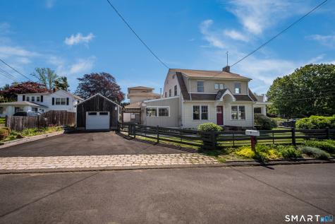 9 First Avenue Branford CT 06405