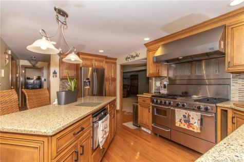 4 Duval Lane Plainville CT 06062