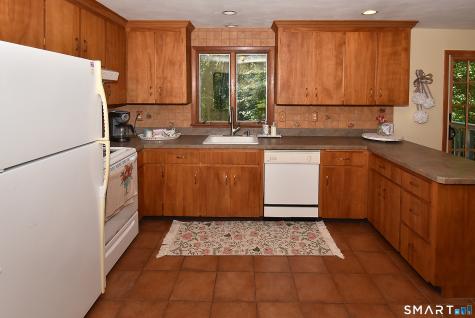 607 Old Post Road Tolland CT 06084