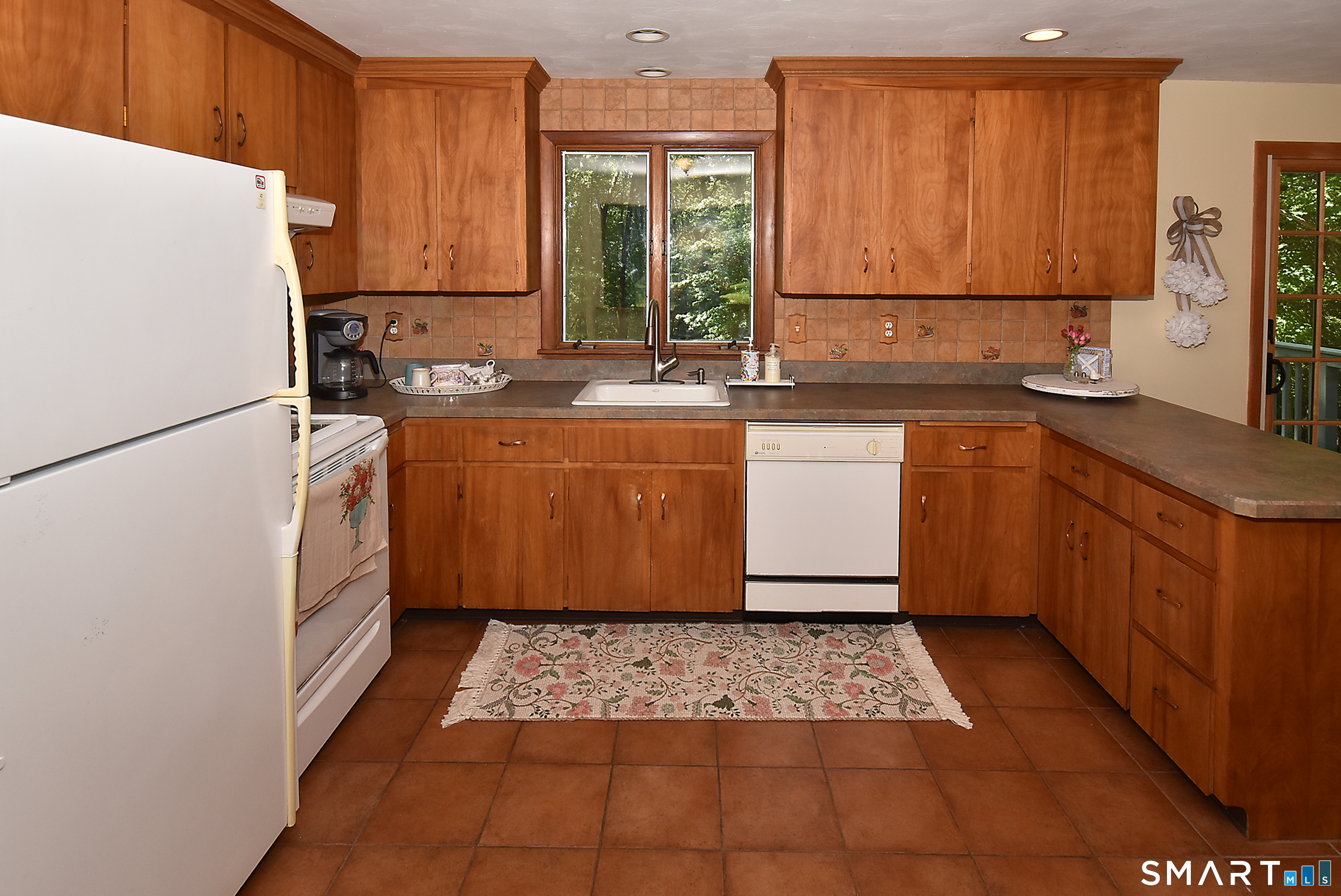 607 Old Post Road Tolland CT 06084