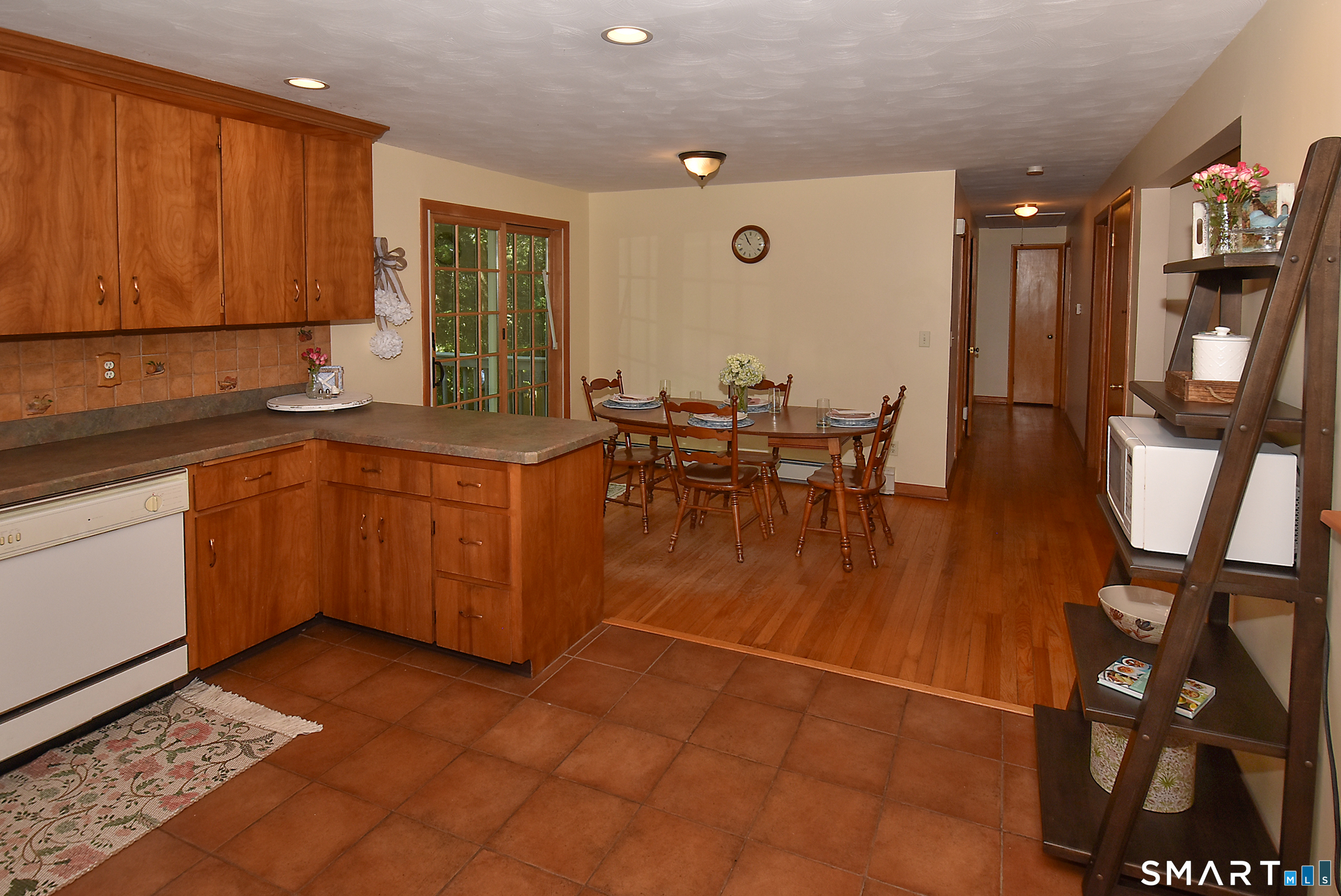 607 Old Post Road Tolland CT 06084